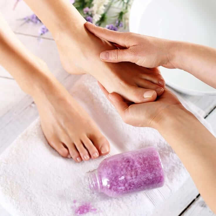Pedi Peeling professionnel à Arras – soin exfoliant et régénérant pour des pieds doux, lisses et soignés, élimination des callosités