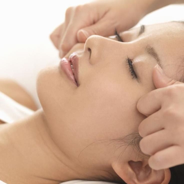 Soin Âge Signes Reverse Mary Cohr – méthode anti-âge globale visage, cou, décolleté et mains au Boudoir de Charlotte à Arras