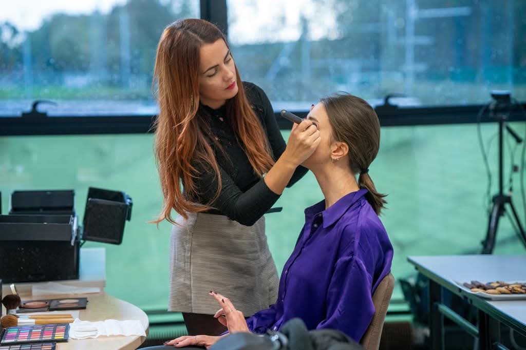 cours de maquillage collectif à ARRAS au boudoir de charlotte, evjf, amies , collègues