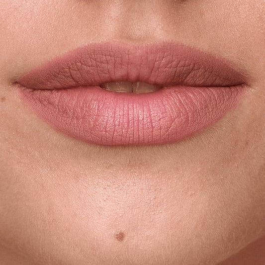 Épilation sourcils, lèvres ou menton au Boudoir de Charlotte à Arras – visage net et parfaitement défini